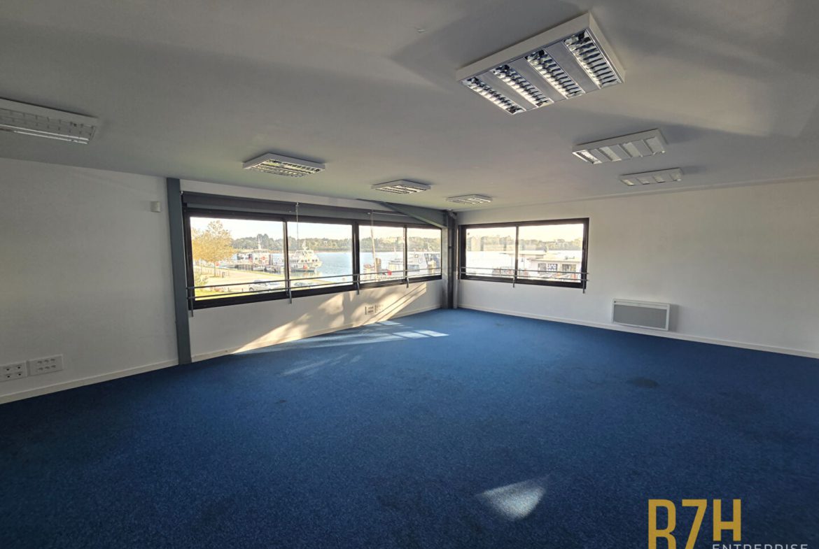 bzh-entreprise-et-commerce-bureaux-vannes-vuemer-location (3)