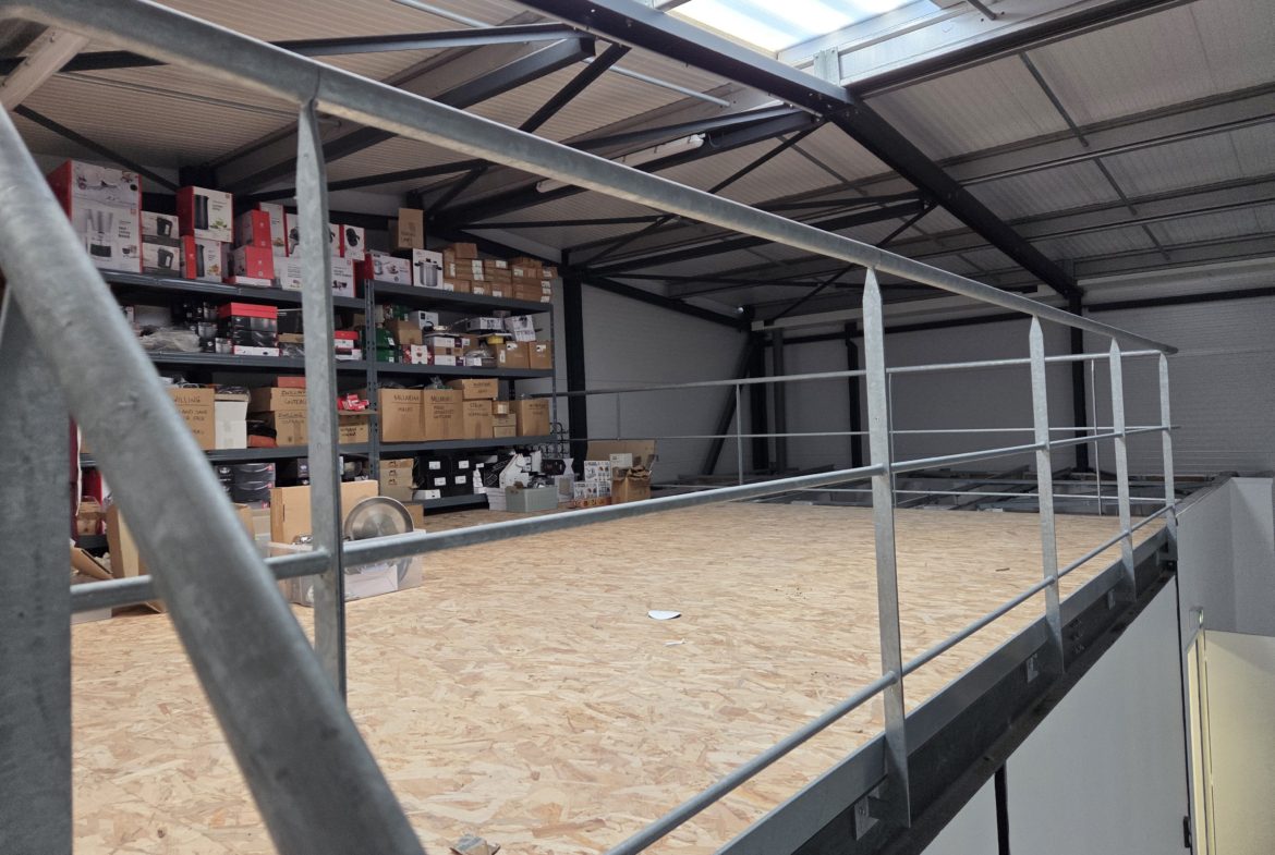 bzh-entreprise-et-commerce-local-activite-plougoumelen-location (4)