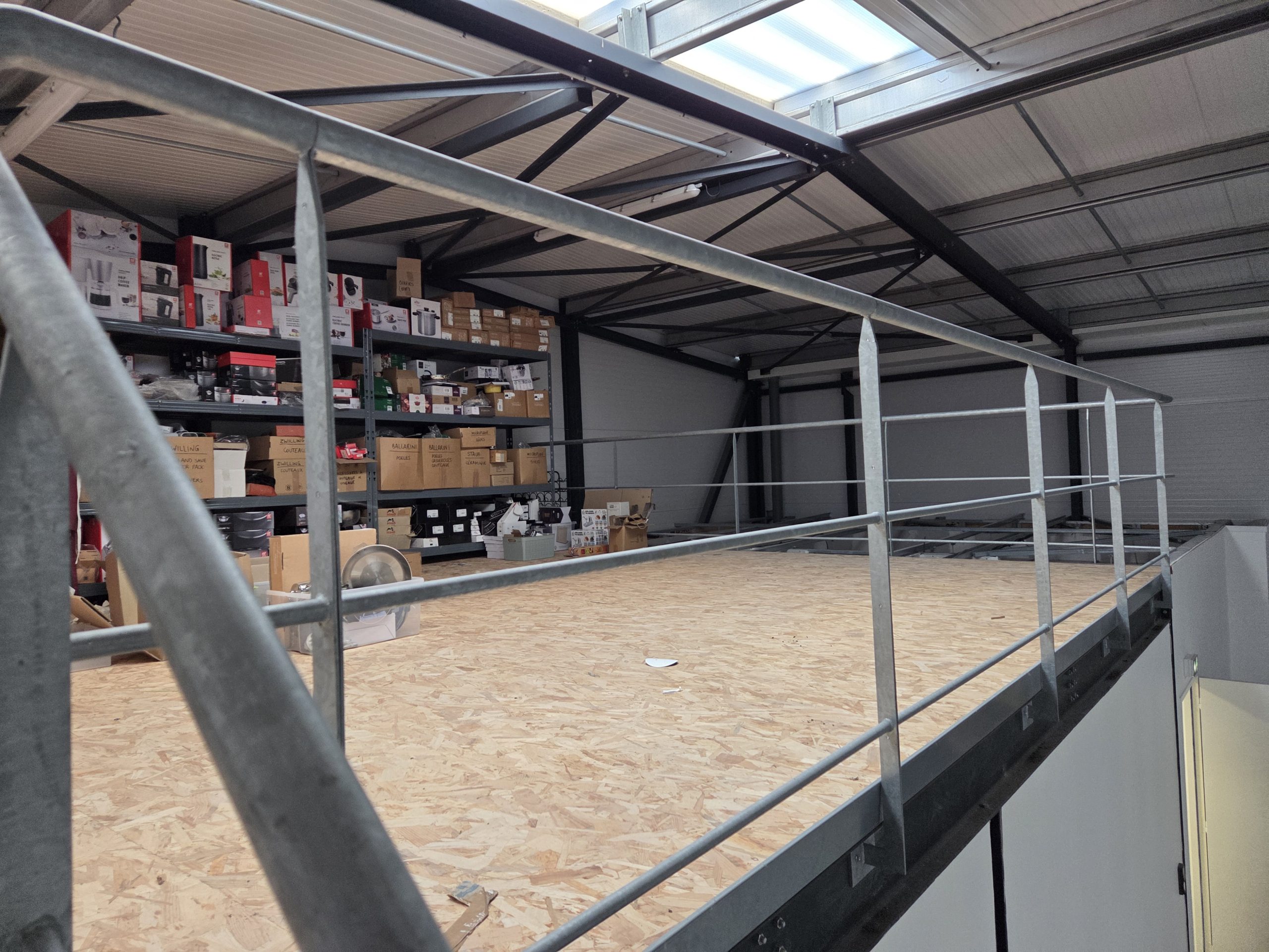 bzh-entreprise-et-commerce-local-activite-plougoumelen-location (4)