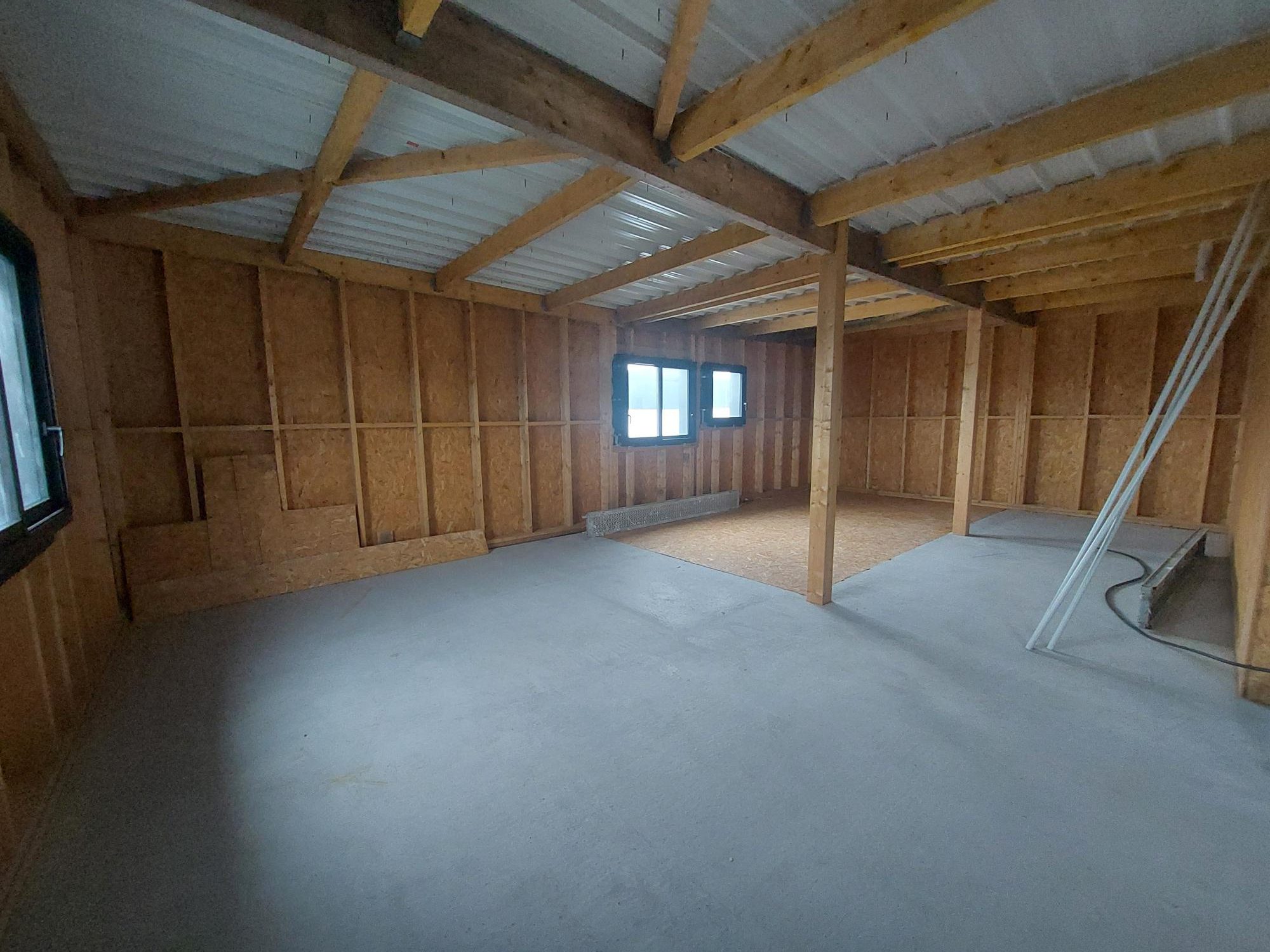 bzh-entreprise-et-commerce-local-activite-caudan (4)