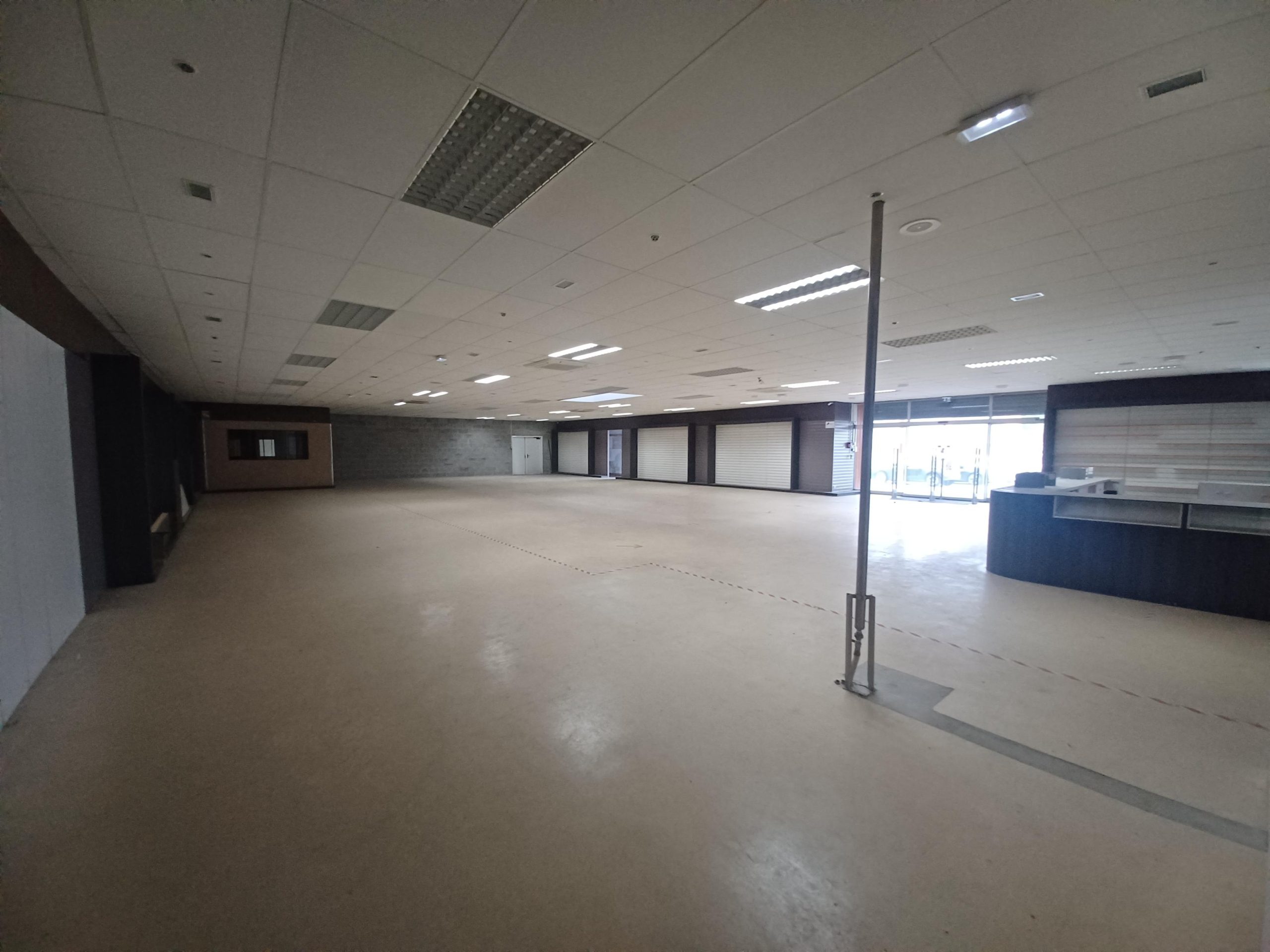 bzh-entreprise-et-commerce-local-activite-location-lorient (3)