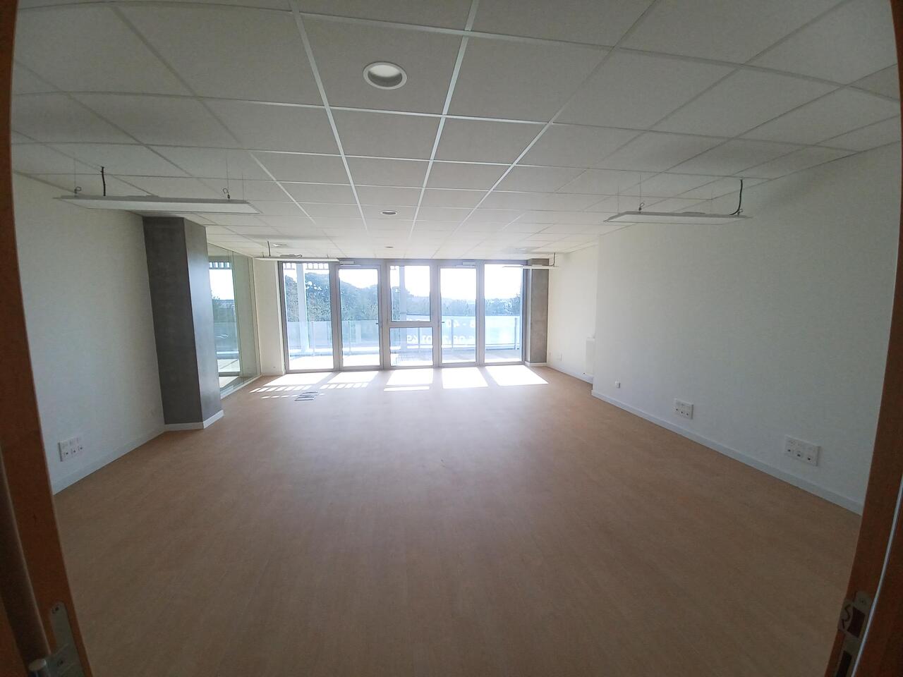 bzh-entreprise-et-commerce-bureau-lorient (6)