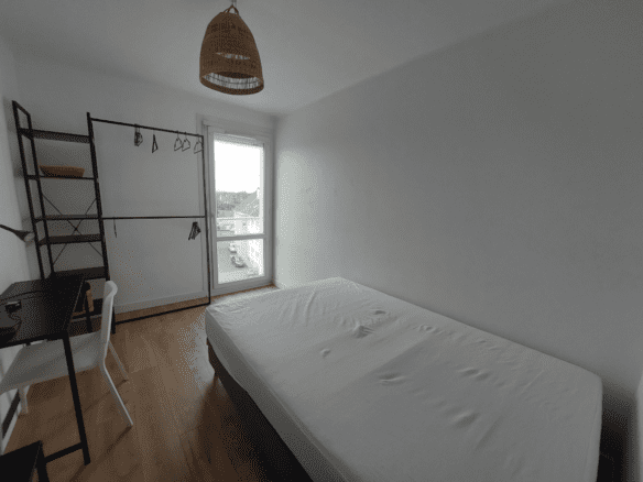 A LOUER – CHAMBRE MEUBLEE BAIL A l’ANNEE – 9.13 m² – VANNES