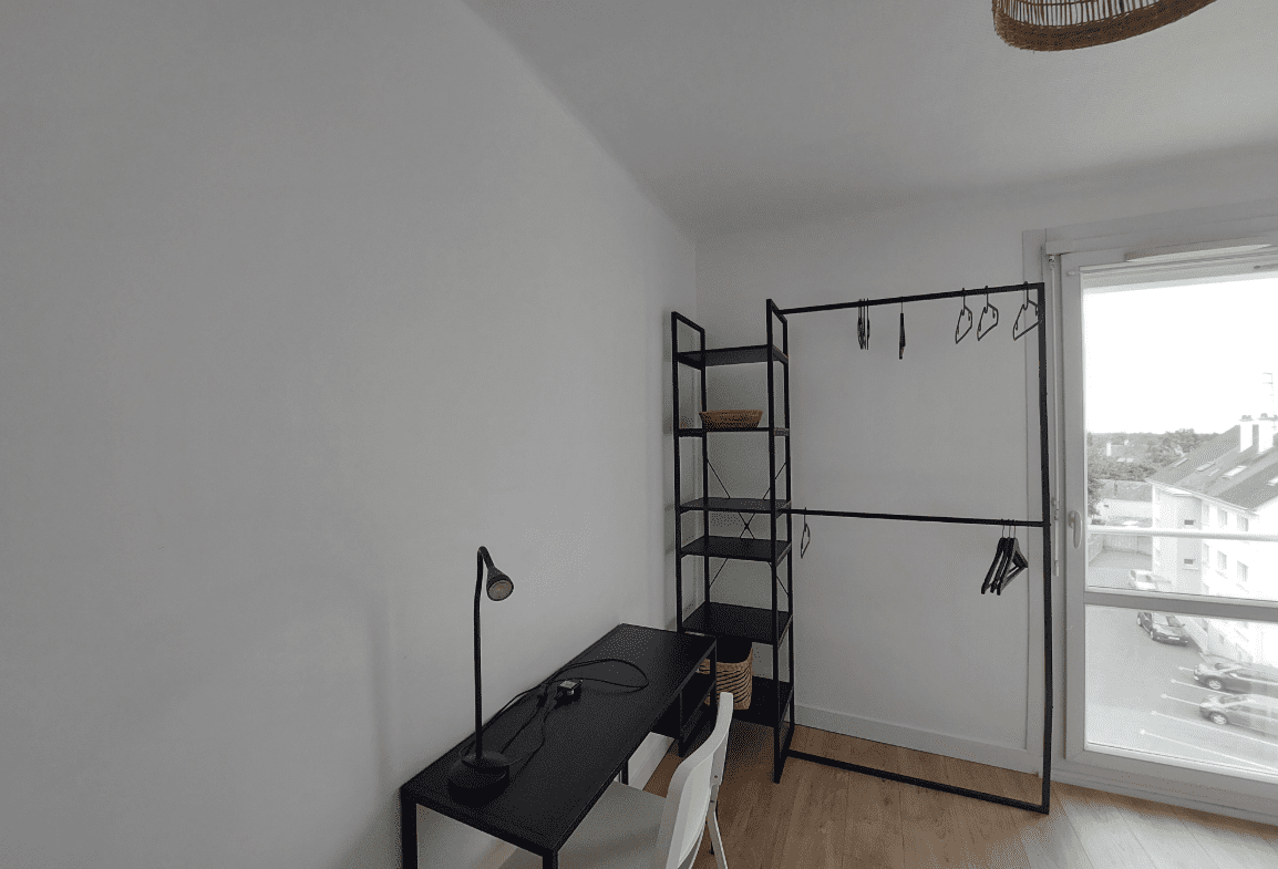 A LOUER – CHAMBRE MEUBLEE BAIL A l’ANNEE – 9.13 m² – VANNES