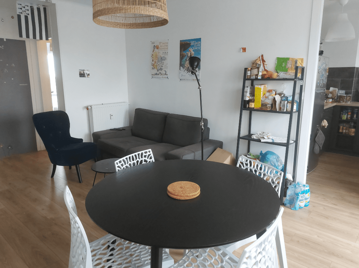 7 A LOUER – CHAMBRE MEUBLEE BAIL A l’ANNEE – 9.13 m² – VANNES