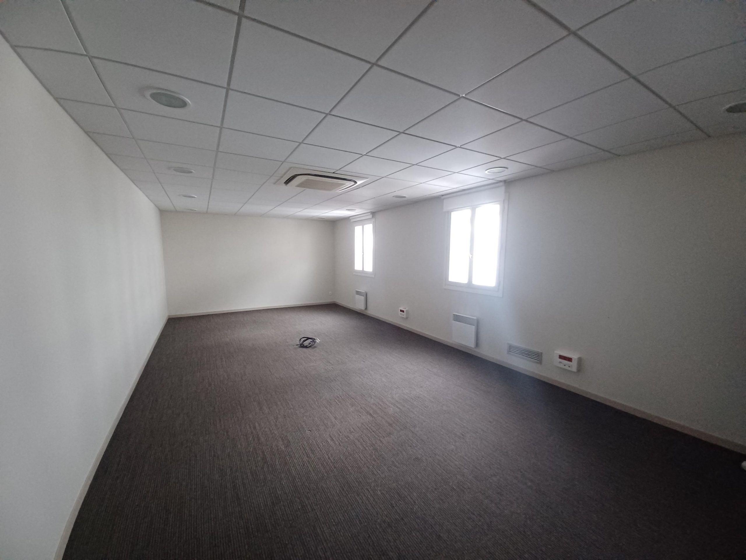 bzh-entreprise-et-commerce-bureaux-location-lorient (1) A LOUER -BUREAUX- 302 m²
