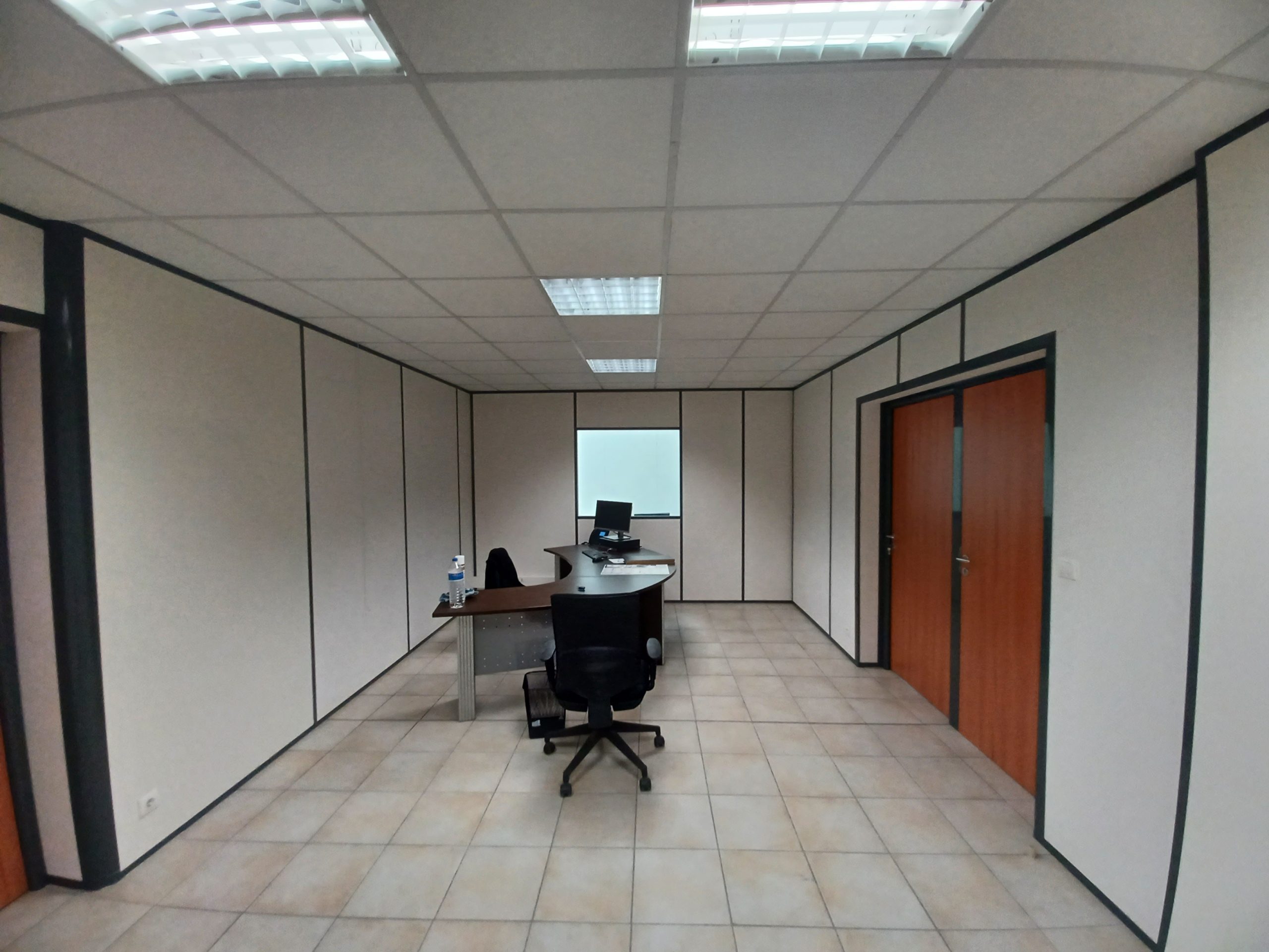bzh-entreprise-et-commerce-local-activite-caudan (1)