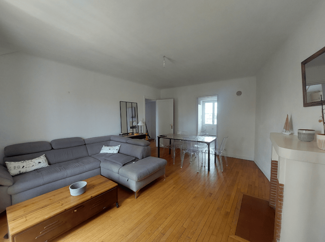 1 A LOUER – T4 MEUBLE – 90.84 m² – VANNES