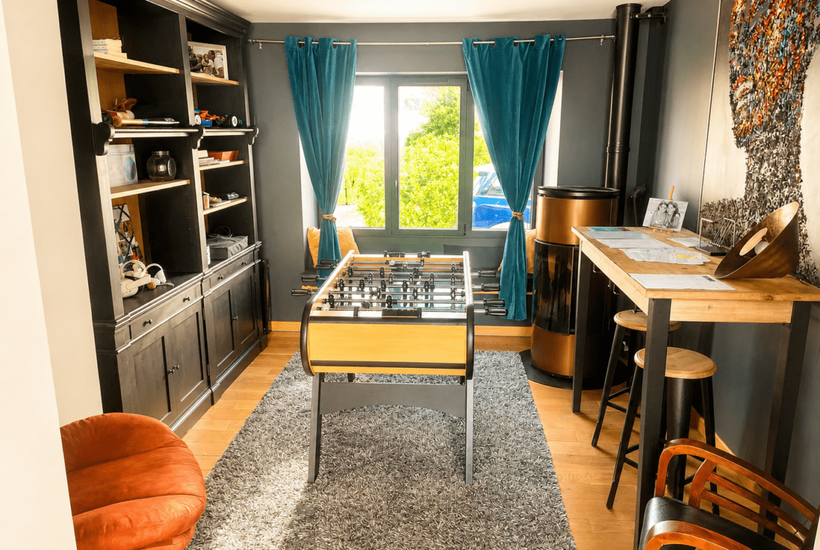 Maison Saint Ave 10 pièce(s) – coeur de bourg – charme – double garage