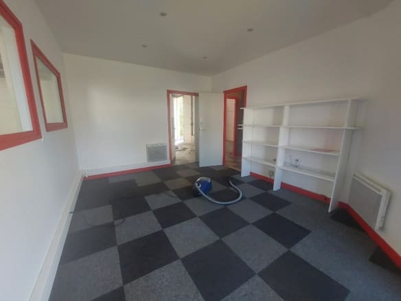 A VENDRE – LOCAL D ACTIVITE – SECTEUR LORIENT LA BASE