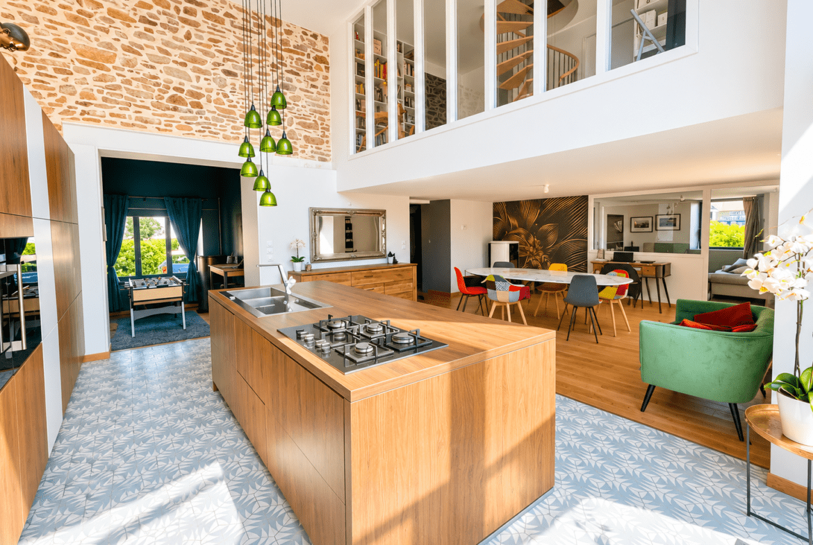 Maison Saint Ave 10 pièce(s) – coeur de bourg – charme – double garage