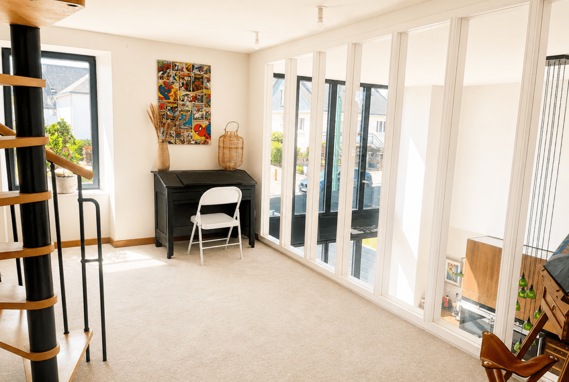 Maison Saint Ave 10 pièce(s) – coeur de bourg – charme – double garage