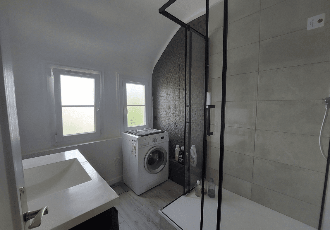 A LOUER – T4 MEUBLE – 90.84 m² – VANNES