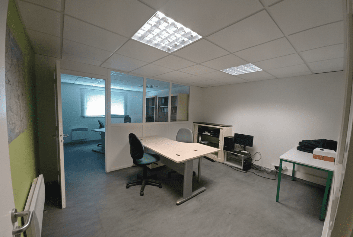 A LOUER – BUREAUX – 95 m²