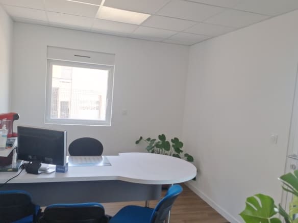 A louer – Bureaux 60 m² – Plougoumelen