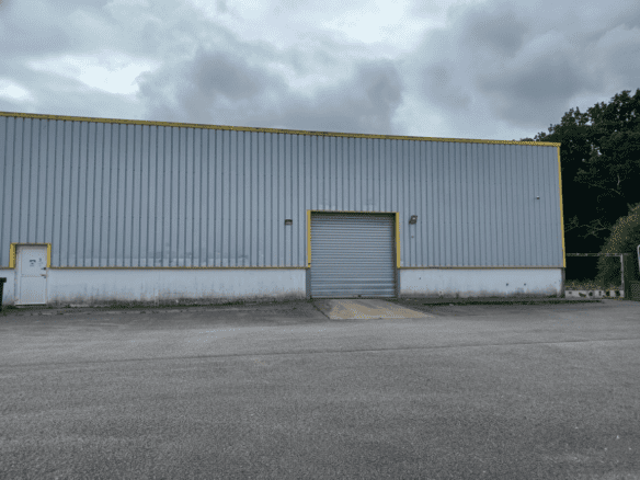 A LOUER – LOCAL D’ACTIVITE 850 m²