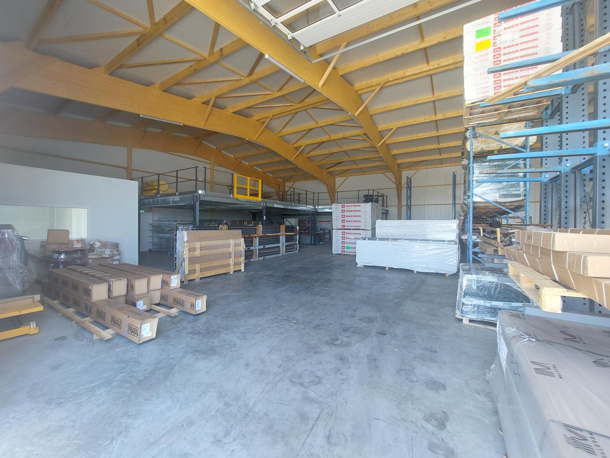 bzh-entreprise-et-commerce-local-activite-landevant-a-louer (6) A louer – Local d’activité 550 m² – Secteur Lorient