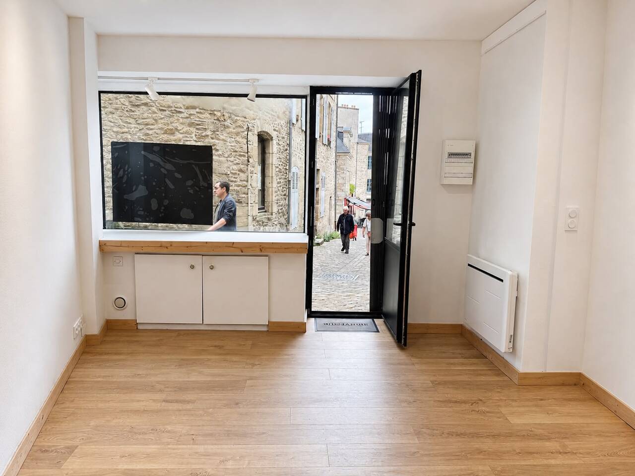 bzh-entreprise-et-commerce-local-commercial-vannes-a-louer (2) A LOUER LOCAL DE 23 m² – CENTRE VILLE DE VANNES