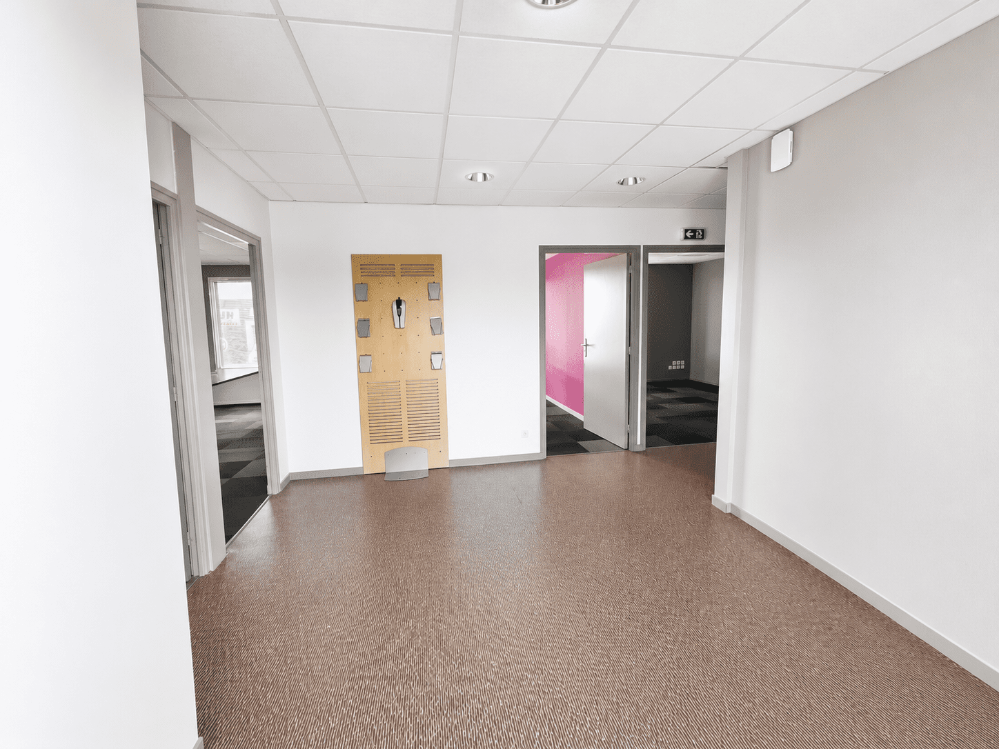 bzh-entreprise-et-commerce-local-ploermel (1) A LOUER – Bureaux plain-pied normes PMR PLOERMEL