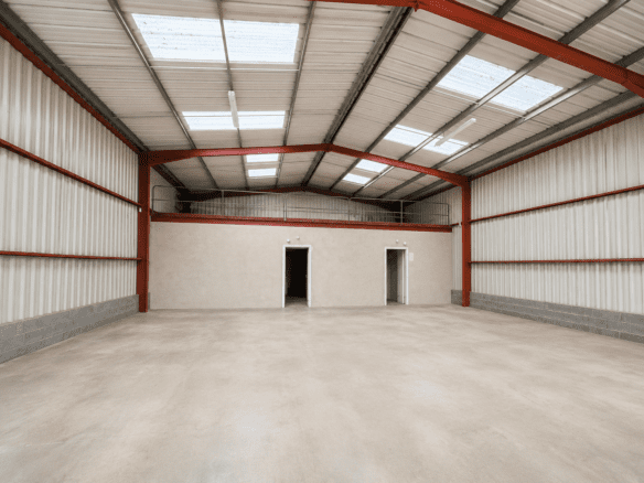 À LOUER – LOCAL D’ACTIVITÉ D’ENVIRON 280 m²