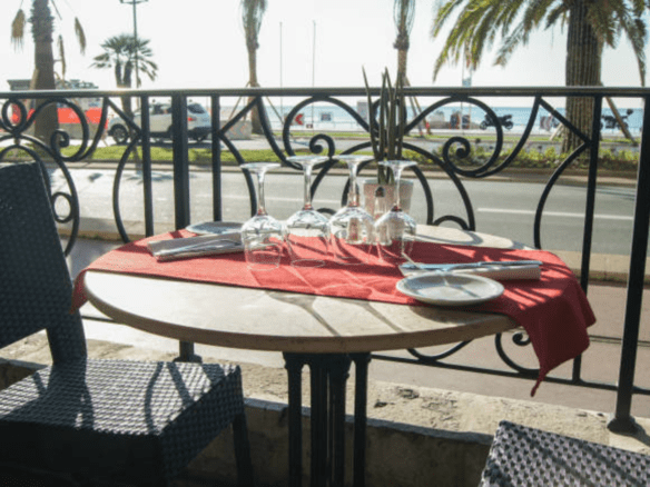 A VENDRE – BORD DE MER (44) – RESTAURANT BISTROT CLÉ EN MAIN – EMPLACEMENT N°1