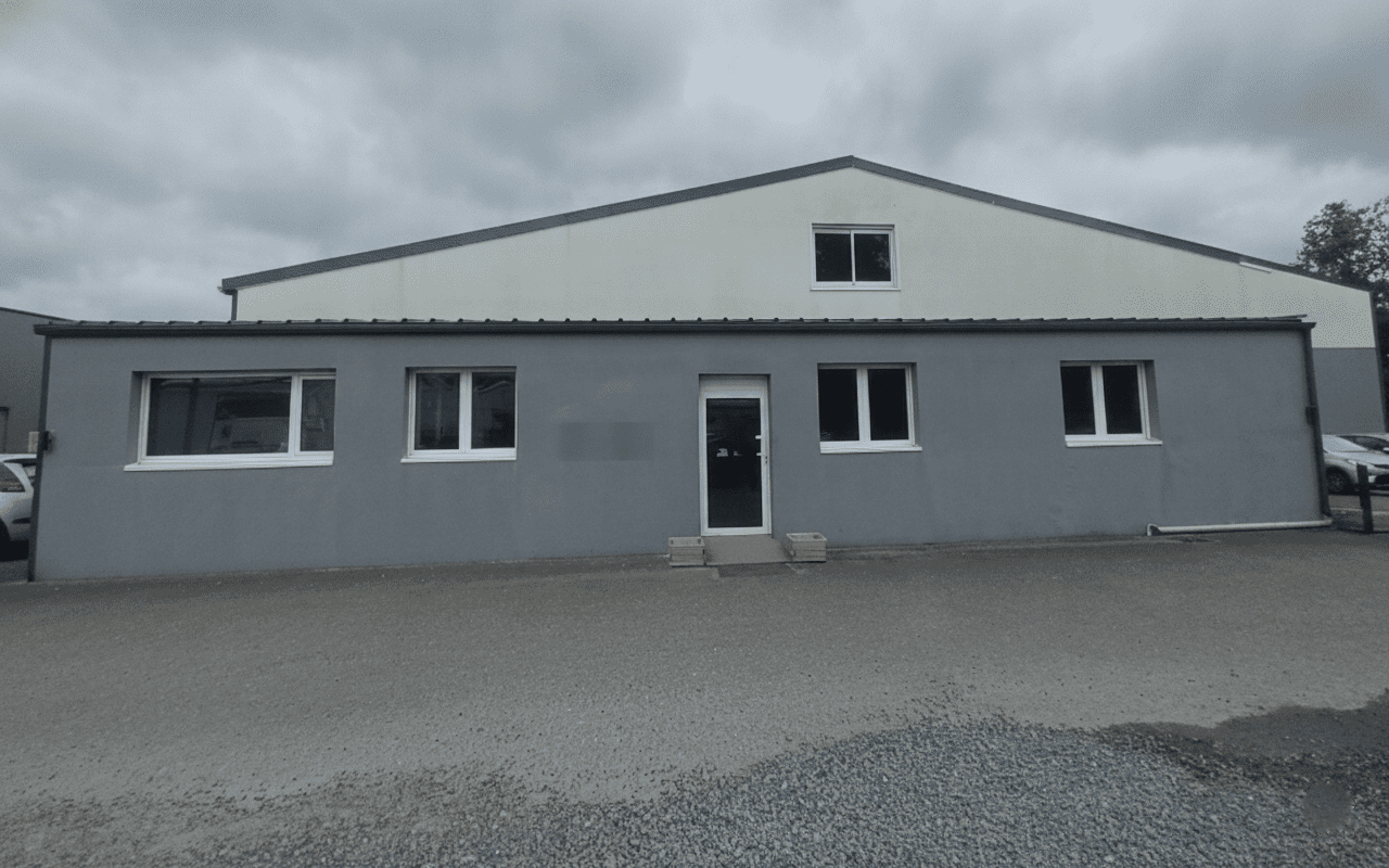 bzh-entrerprise-et-commerce-bureaux-lorient (1) A VENDRE – BUREAUX – 240 m²