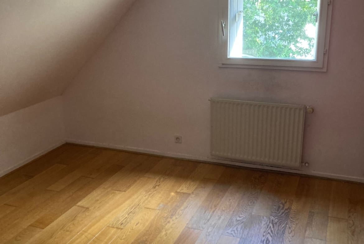Appartement Vannes 5 pièce(s) 77 m² carrez – 96m² au sol terrasse – parking – Conleau – calme