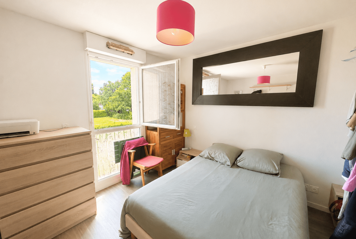 Appartement Plescop 2 pièce(s) 47.09 m² – ascenseur – terrasse et parking