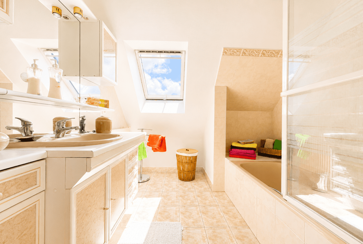 Maison Saint Ave 7 pièce(s) 173.15 m2 – cadre champêtre- vie de plain pied
