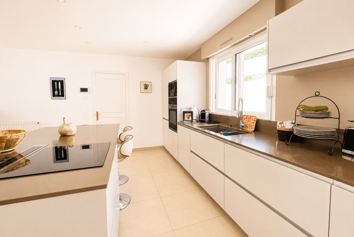 Maison Saint Ave 7 pièce(s) 173.15 m2 – cadre champêtre- vie de plain pied
