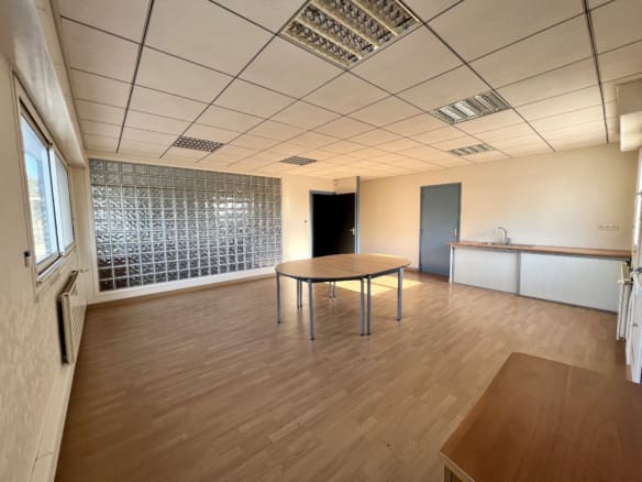 A LOUER – BUREAUX 120 m² – SECTEUR LORIENT