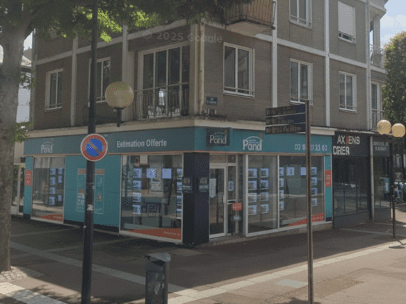 A LOUER – LOCAL COMMERCIAL 140 m² – LORIENT