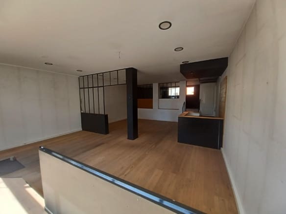 A LOUER – LOCAL COMMERCIAL 133 m² – LORIENT