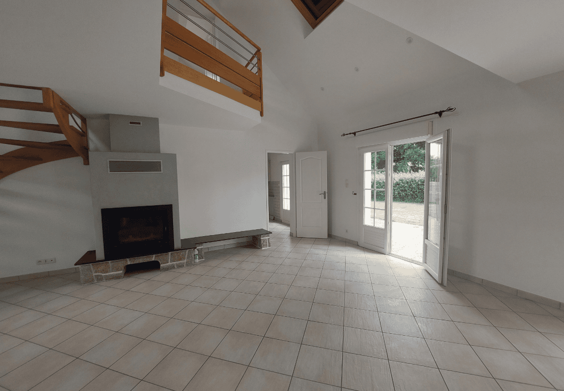 A LOUER – MAISON F6 – 115.69 m² – AMBON