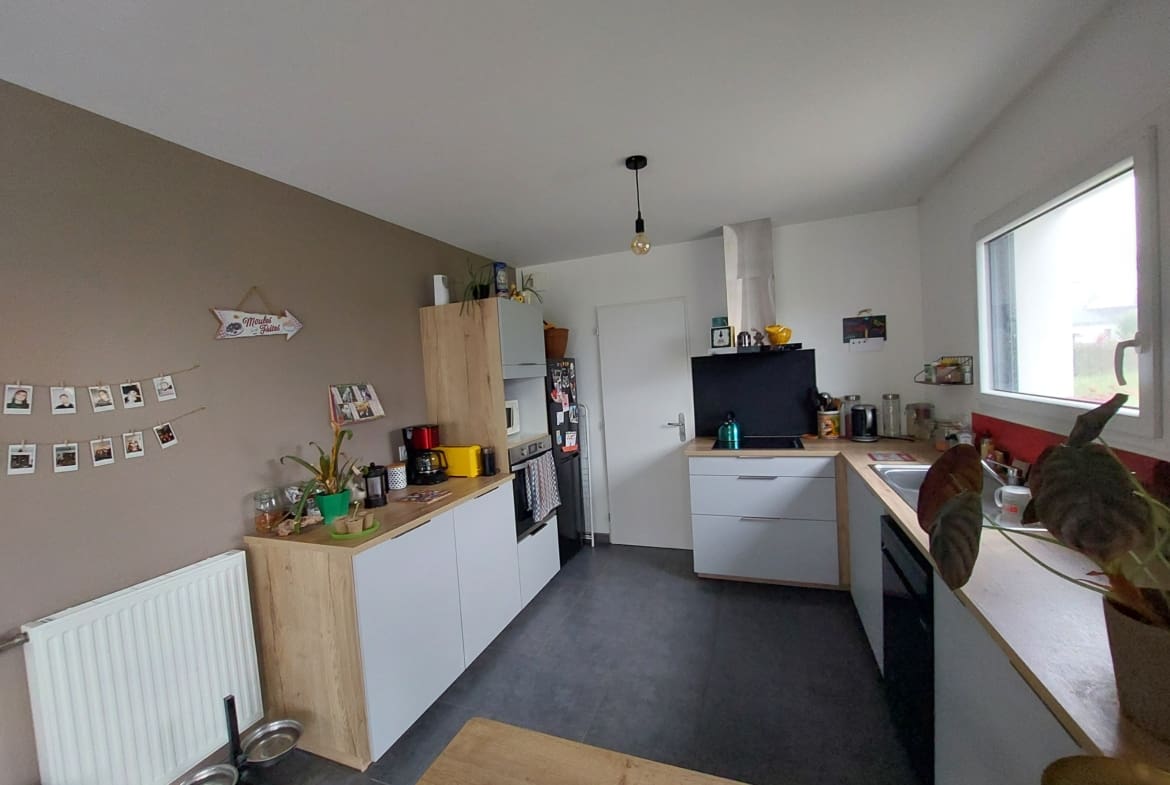 A LOUER – MAISON F 5 – 101.6 m² – SURZUR