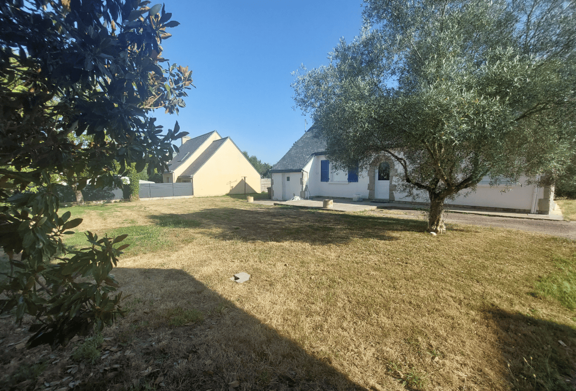 A LOUER – MAISON F6 – 115.69 m² – AMBON