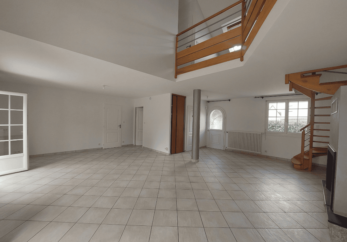 A LOUER – MAISON F6 – 115.69 m² – AMBON