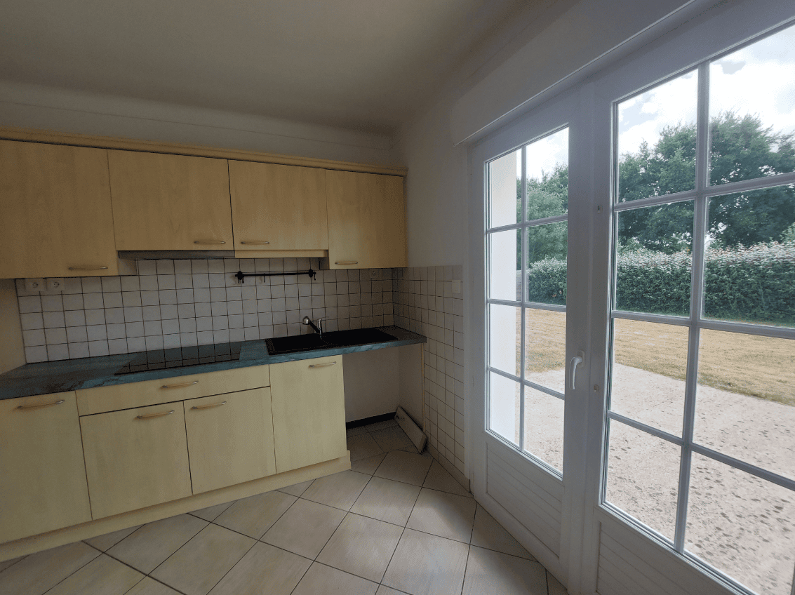 A LOUER – MAISON F6 – 115.69 m² – AMBON