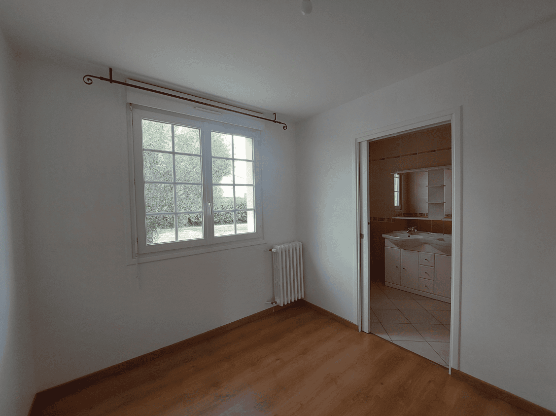 A LOUER – MAISON F6 – 115.69 m² – AMBON