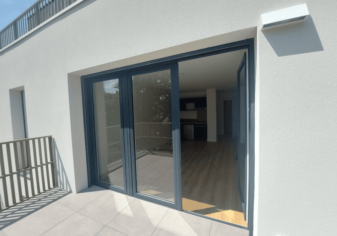 A LOUER – T2 NON MEUBLE – 42.19 m² – THEIX NOYALO