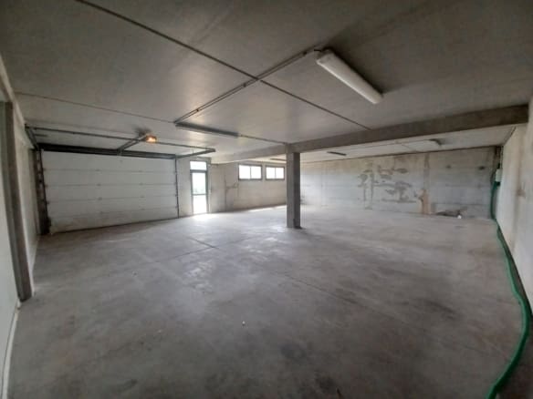 A LOUER – LOCAL D’ACTIVITE 135 m² – SECTEUR LORIENT