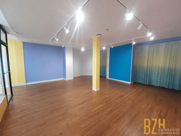 A LOUER – LOCAL COMMERCIAL 88 m2 – LORIENT