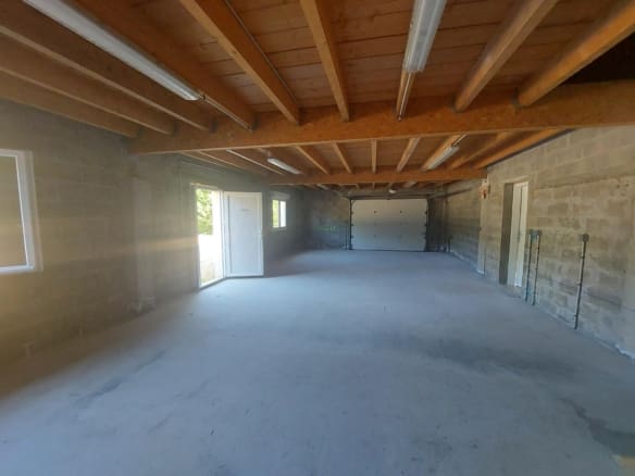 A VENDRE – LOCAL D ACTIVITE SUR 5 000 m² de terrain – PROCHE LORIENT