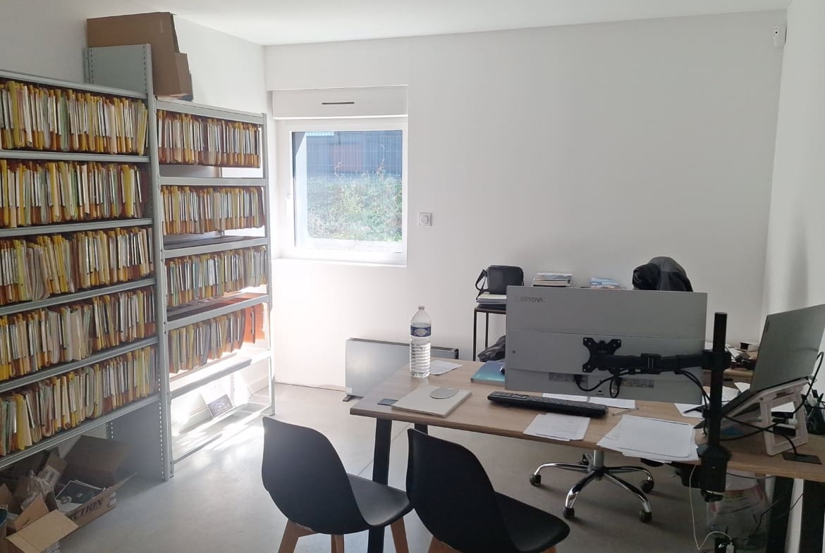 A LOUER – LOCAL D’ACTIVITE 420 m² – SECTEUR AURAY