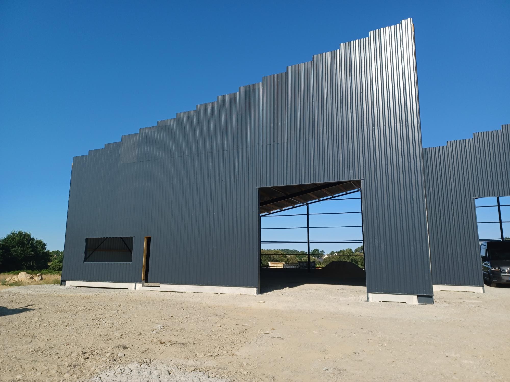 bzh-entreprise-et-commerce-local-activite-lorient A LOUER – LOCAL D’ACTIVITE 800 m² – SECTEUR LORIENT