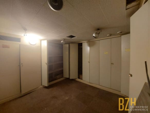 A LOUER – LOCAL COMMERCIAL 130 m² – LORIENT