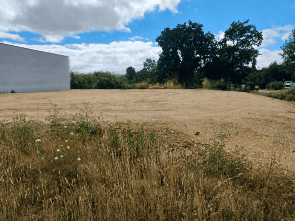 A VENDRE – TERRAIN 1 500 m2 – SECTEUR LORIENT