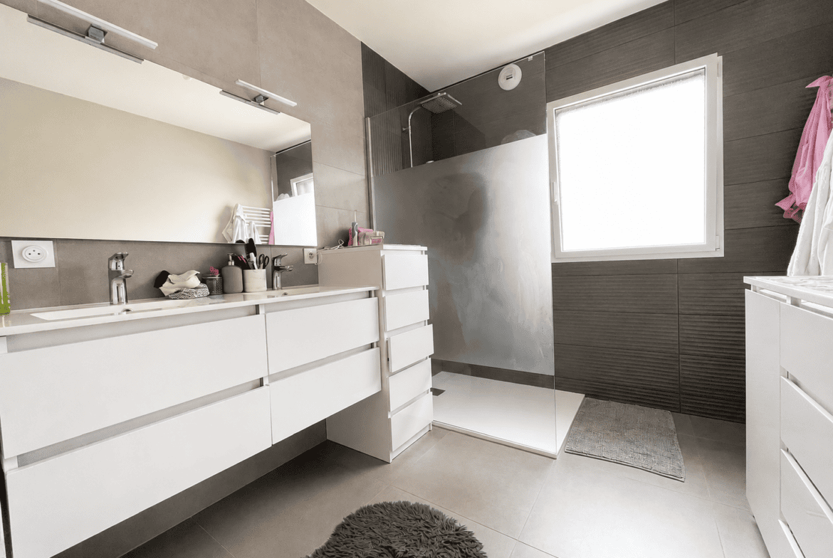 Maison Séné 6 pièce(s) 145 m² – 5 chambres – garage – DPE A