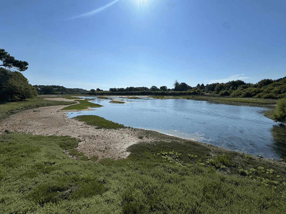 Saint-Philibert – Propriété d’exception avec moulin sur l’eau et vue mer