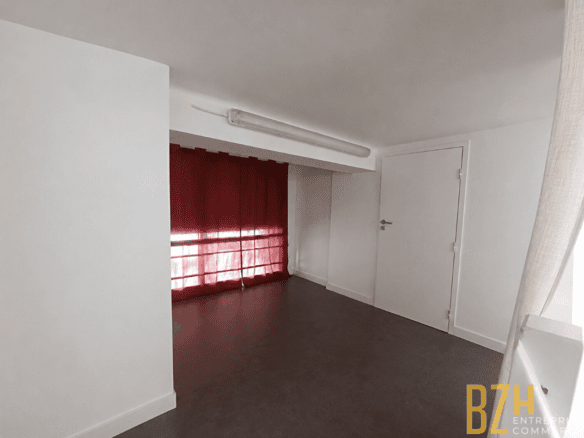 A LOUER – LOCAL COMMERCIAL 66m2 – LORIENT